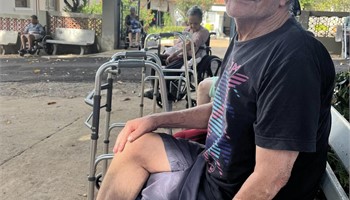 Roda de historia e lanche da manh� no jardim - 