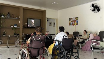 Assistindo a um filme - 