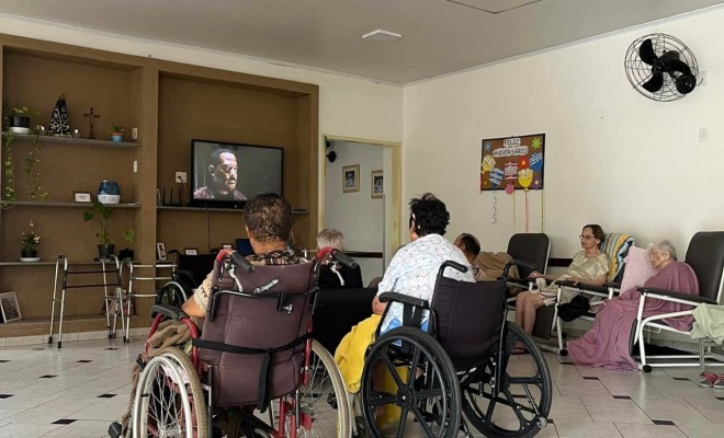 Assistindo a um filme
